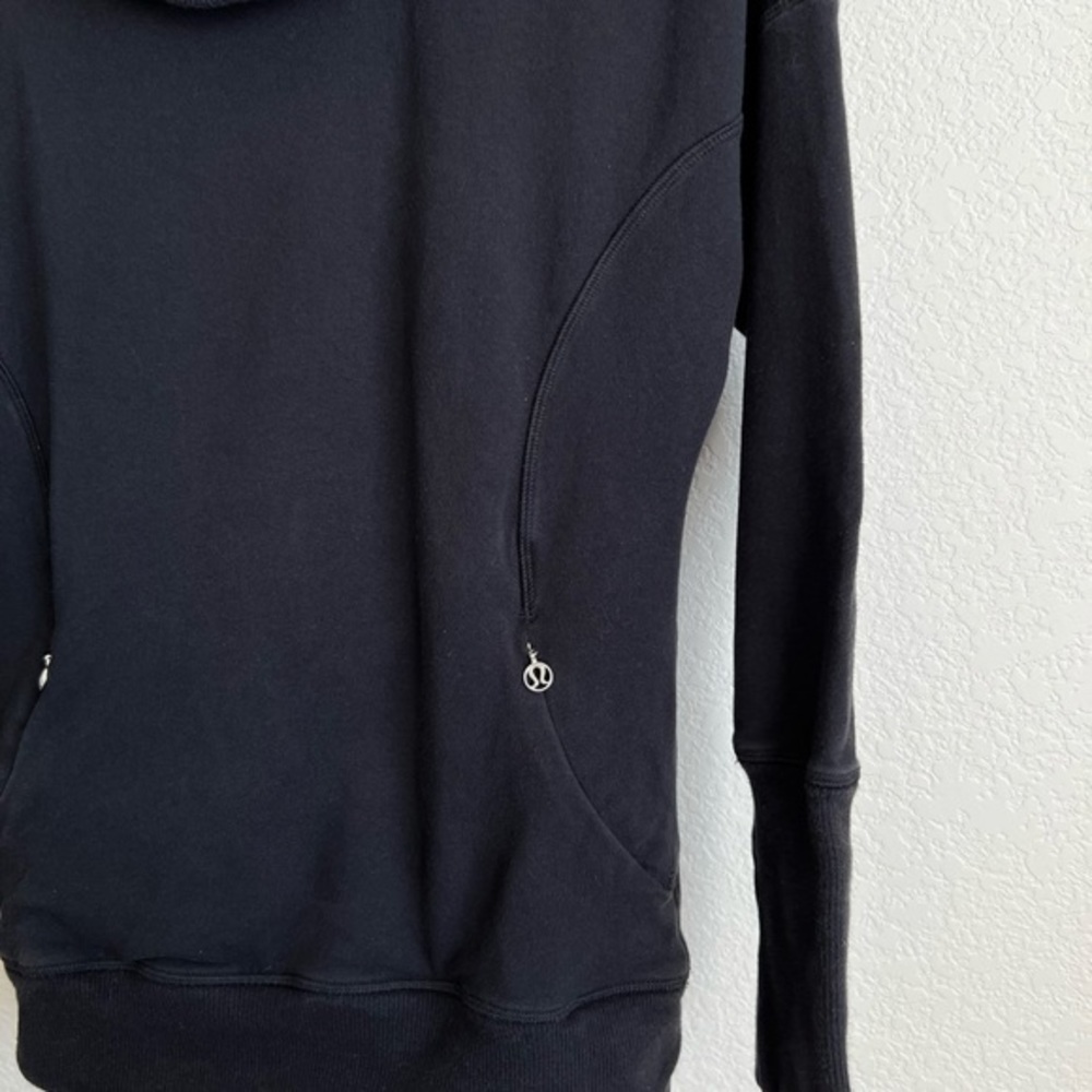 Black Lululemon Rest day pullover - Picture 6 of 8